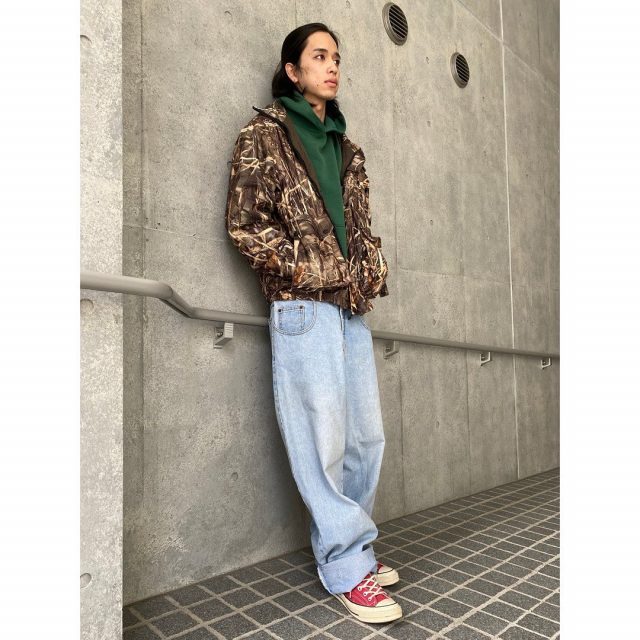 【men's】
•real tree camo nylon jacket 
•champion hoodie parka 
•karl kani denim pants 

#alaska_tokyo
#vintage
#shimokitazawa
#usedclothing
