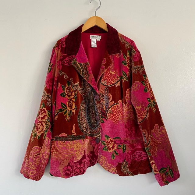 【women's】  flower velours tailored jacket
￥8,800-

#alaska_tokyo
#vintage
#shimokitazawa
#usedclothing