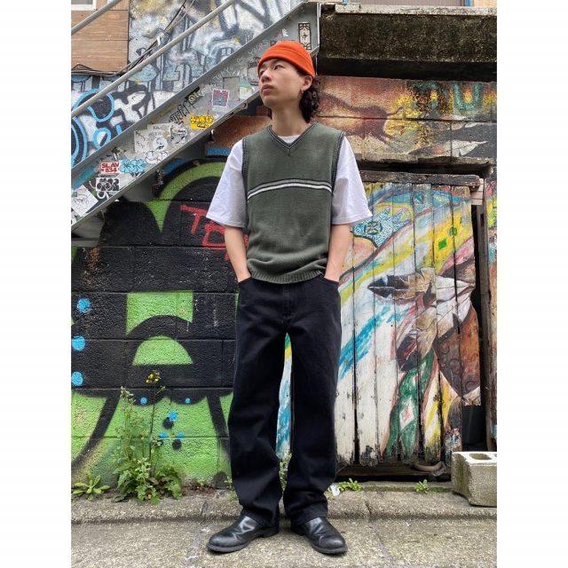 【men's】
・Knit vest
・Carhartt black denim pants

#alaska_tokyo
#vintage
#shimokitazawa
#usedclothing
