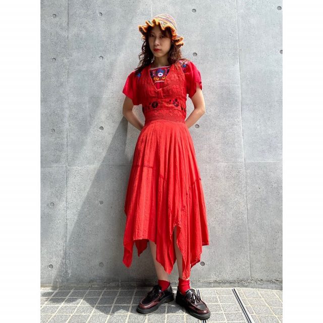 【women's】
•crochet halter neck dress
•embroidery tunic
•handmade crochet bucket hat 

#alaska_tokyo
#vintage
#shimokitazawa
#usedclothing