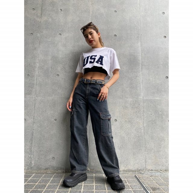 【women's】
•denim cargo pants 
•cropped length USA t-shirt 
•studs leather belt 
#alaska_tokyo
#vintage
#shimokitazawa
#usedclothing
